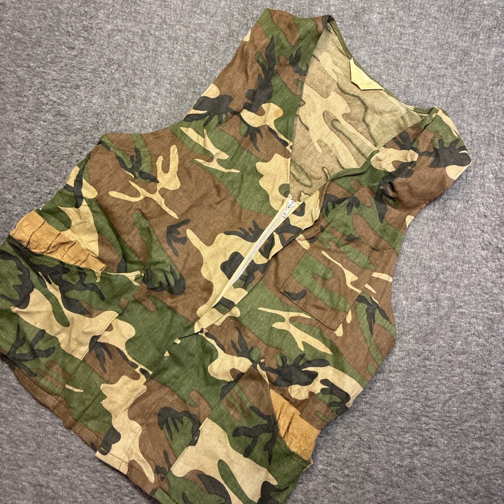 Vintage Ranger Hunting Vest Mens XL Green Camo Distressed Zip Up